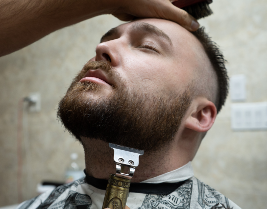 Straight Razor Shave Techniques: How Our Barbers Get the Perfect Shave